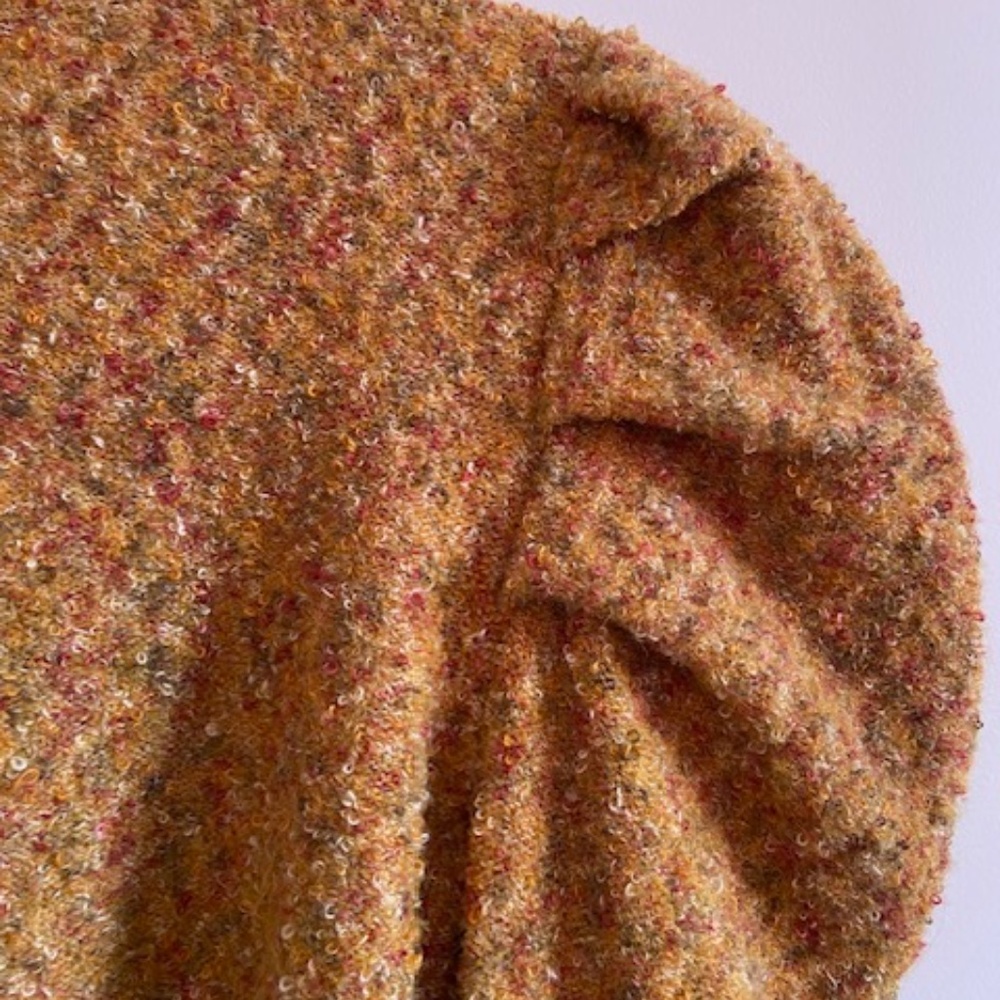New Karl Lagerfeld sweater size XS in yellow / orange with puffy sleeves - Picture 8 of 10